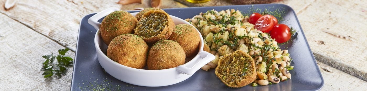 Croquetes de vegetais com migas de feijao frade com couve @ TeleCulinária
