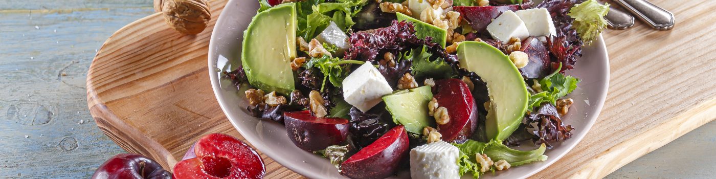 Salada de ameixas e abacate @Teleculinária