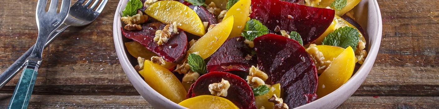 Salada de beterraba e ameixas @Teleculinária