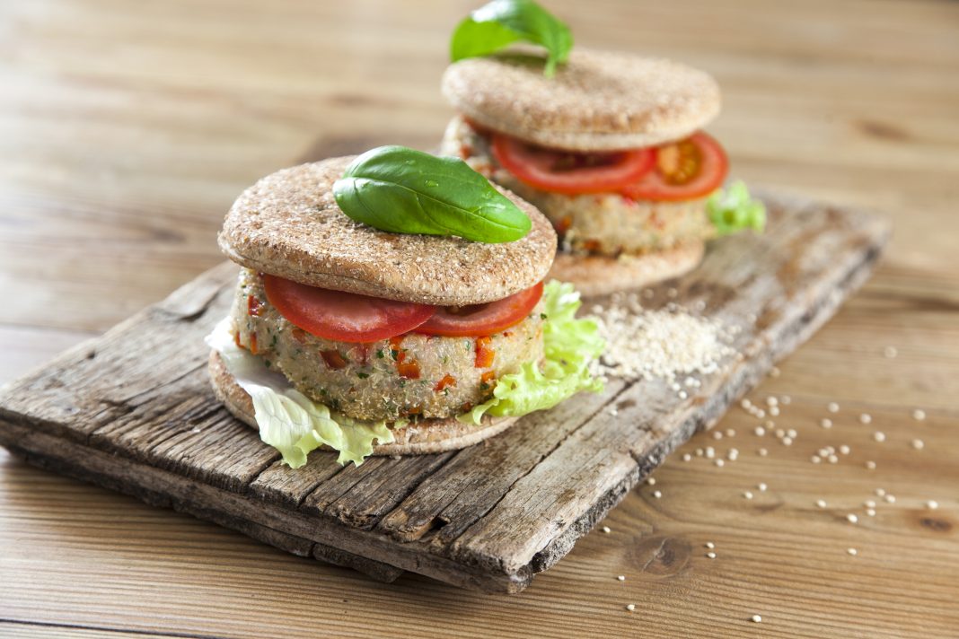 Hambúrguer de quinoa @Teleculinária